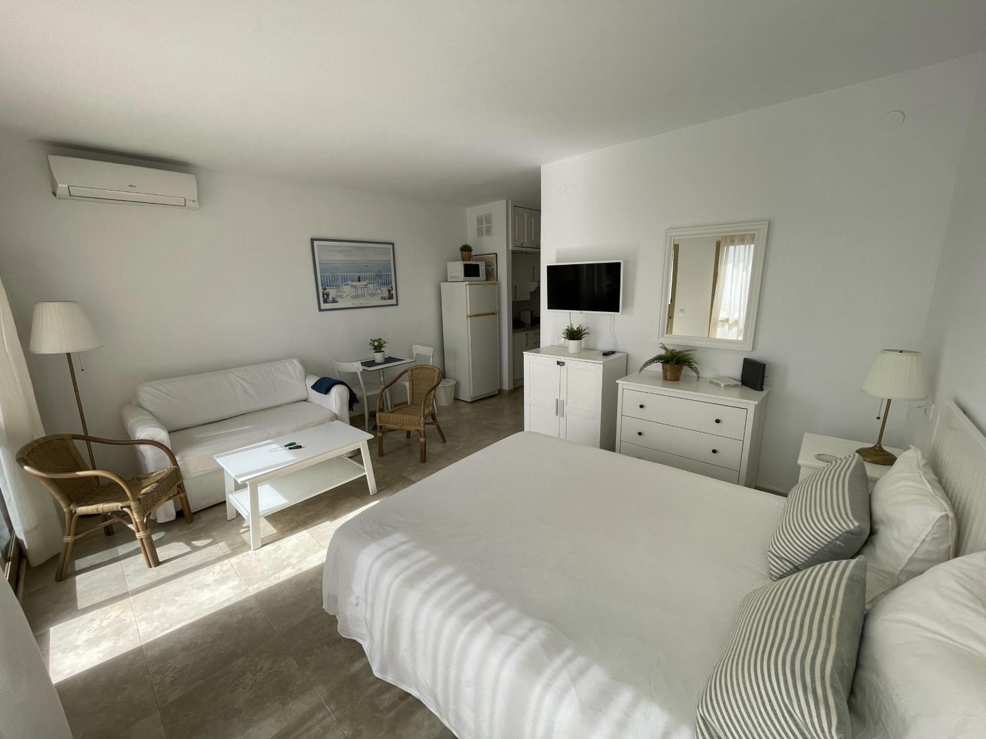 Estudio Con Insuperables Vistas Al Mar: Aparcamiento Marbella Exterior foto