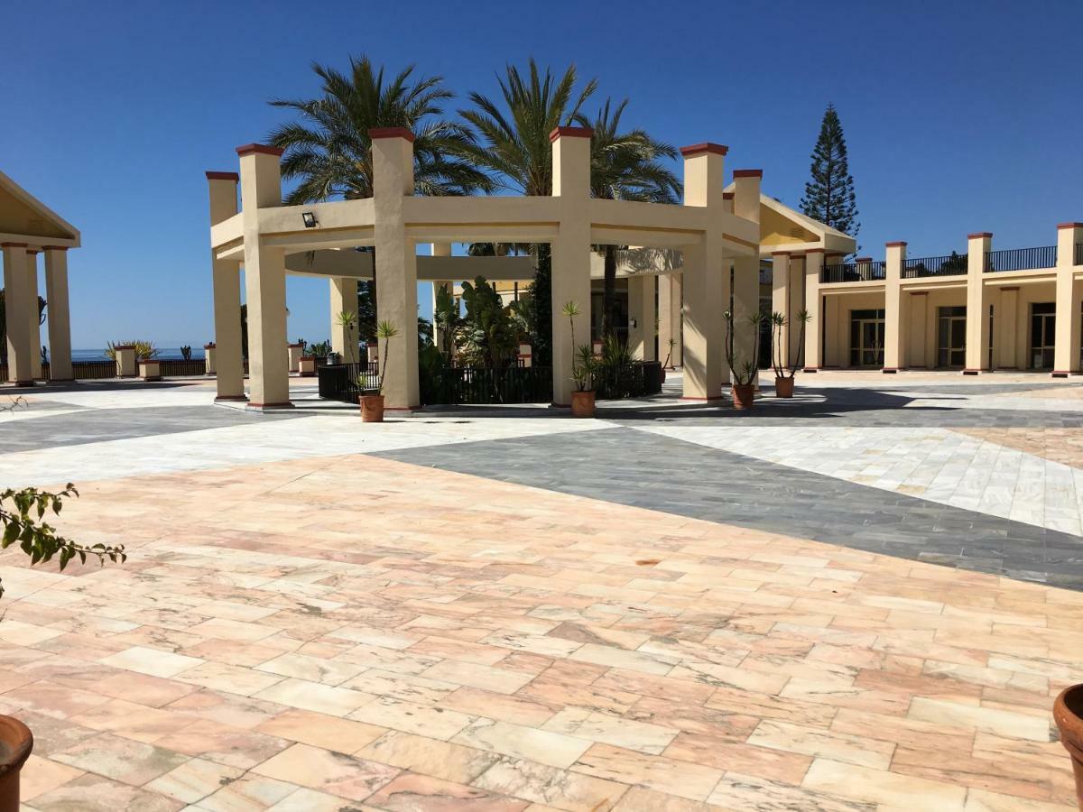 Estudio Con Insuperables Vistas Al Mar: Aparcamiento Marbella Exterior foto