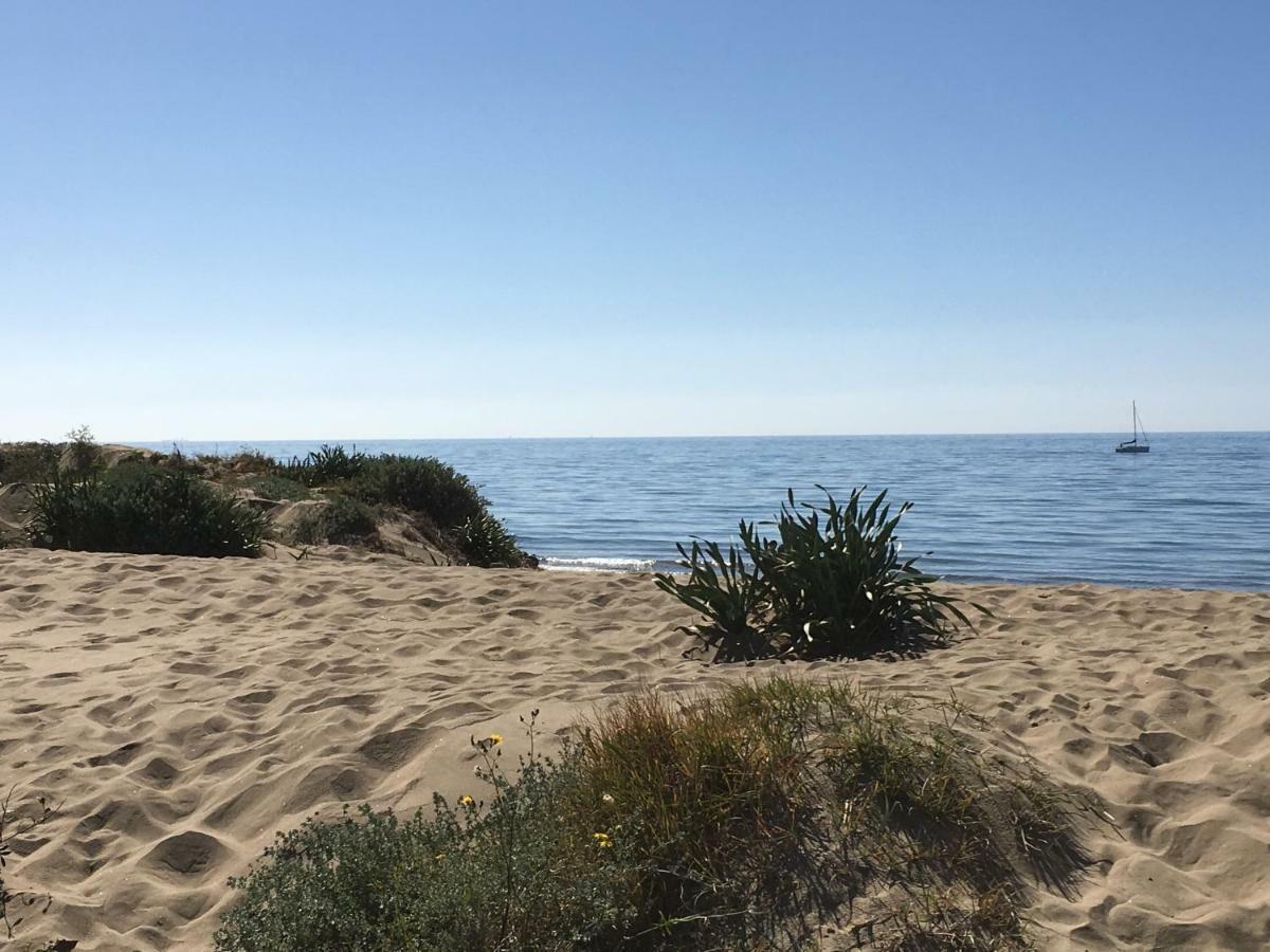 Estudio Con Insuperables Vistas Al Mar: Aparcamiento Marbella Exterior foto